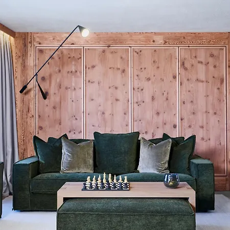 فندق Belarosa - The Luxury Hideaway In The Swiss Alps أروسا